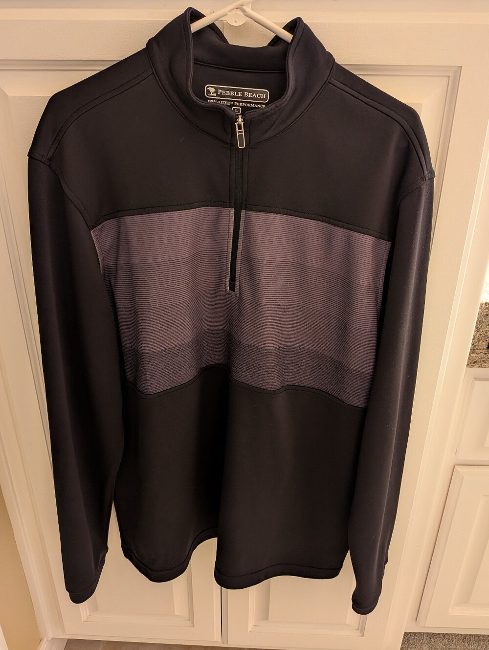 Like New Pebble Beach Men's Black and Gray Quarter-Zip Pullover